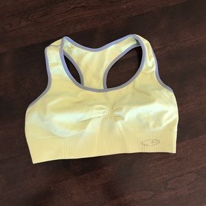 Sports bra